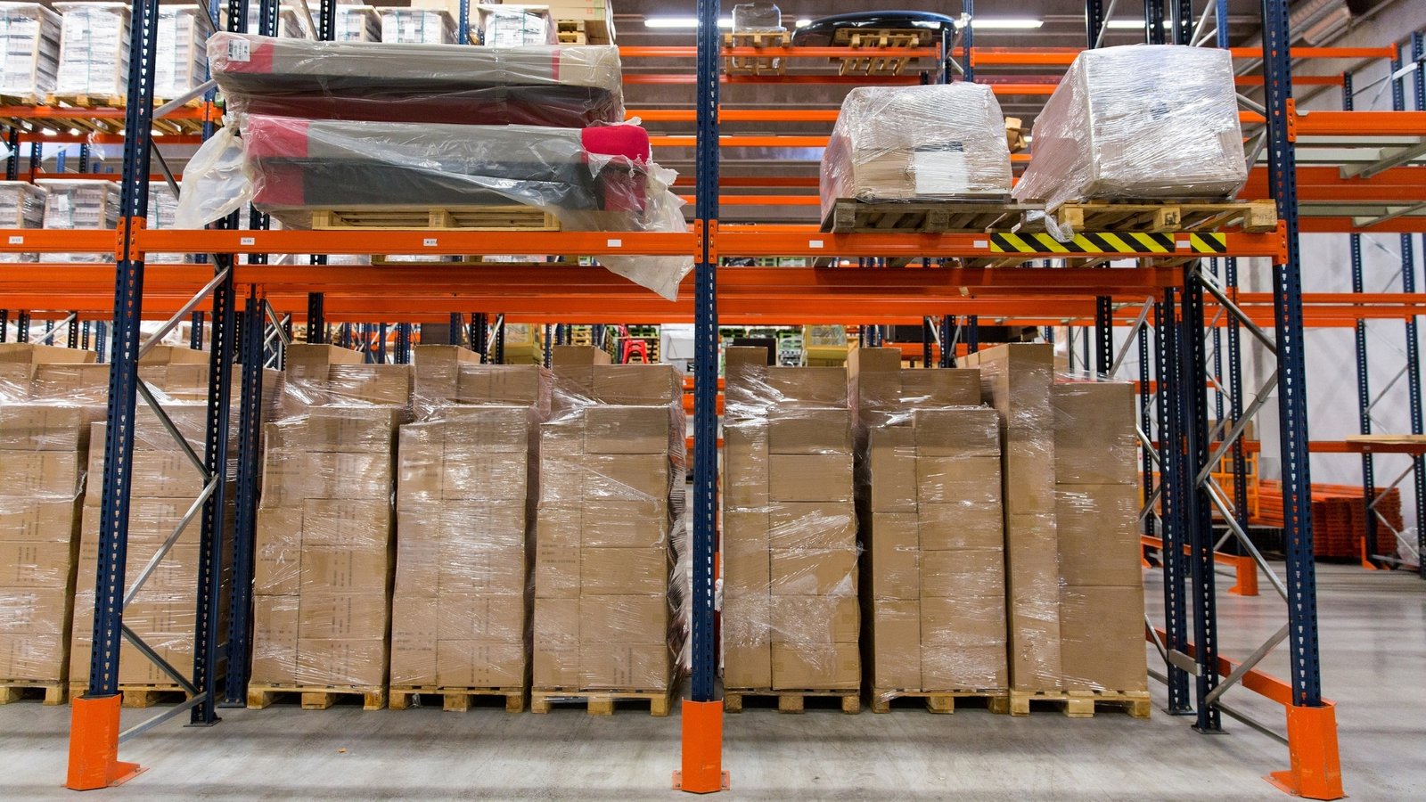Optimizing Warehouse Efficiency Strategies for Streamlining Logistics Operations